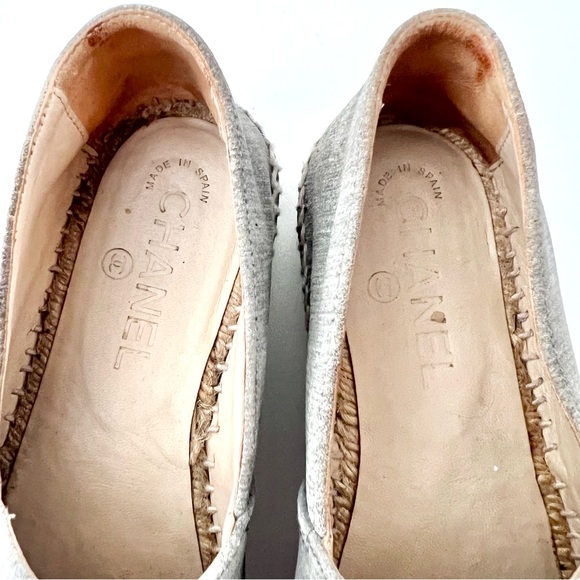 CHANEL | CC Logo Cap Toe Gray Denim Espadrille Loafer Slip On EU 35 - Picture 5 of 12